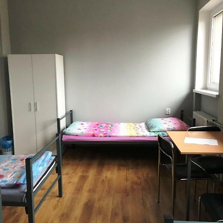 Hostel Pod Topolami เจโลนากูรา ภายนอก รูปภาพ