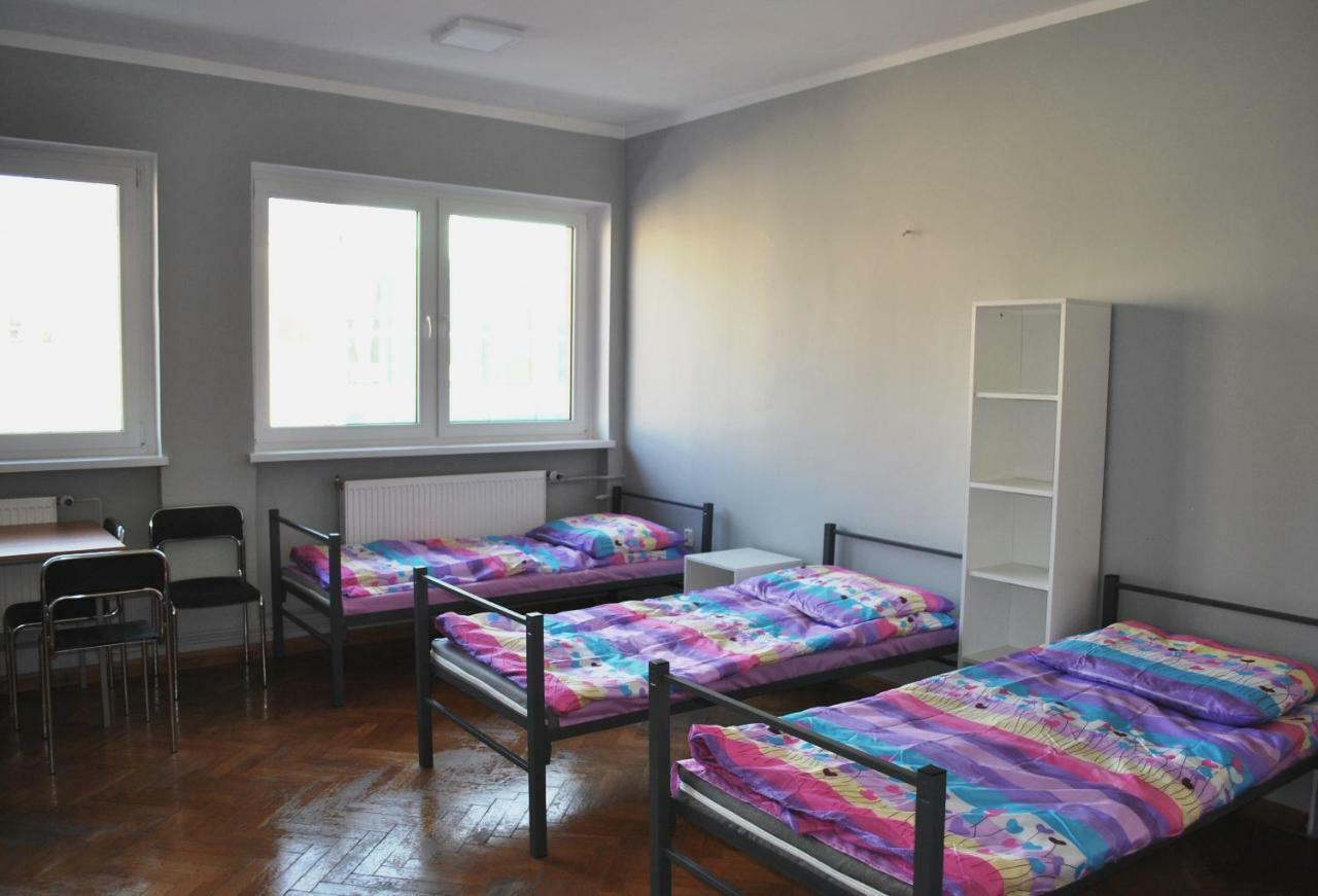 Hostel Pod Topolami เจโลนากูรา ภายนอก รูปภาพ