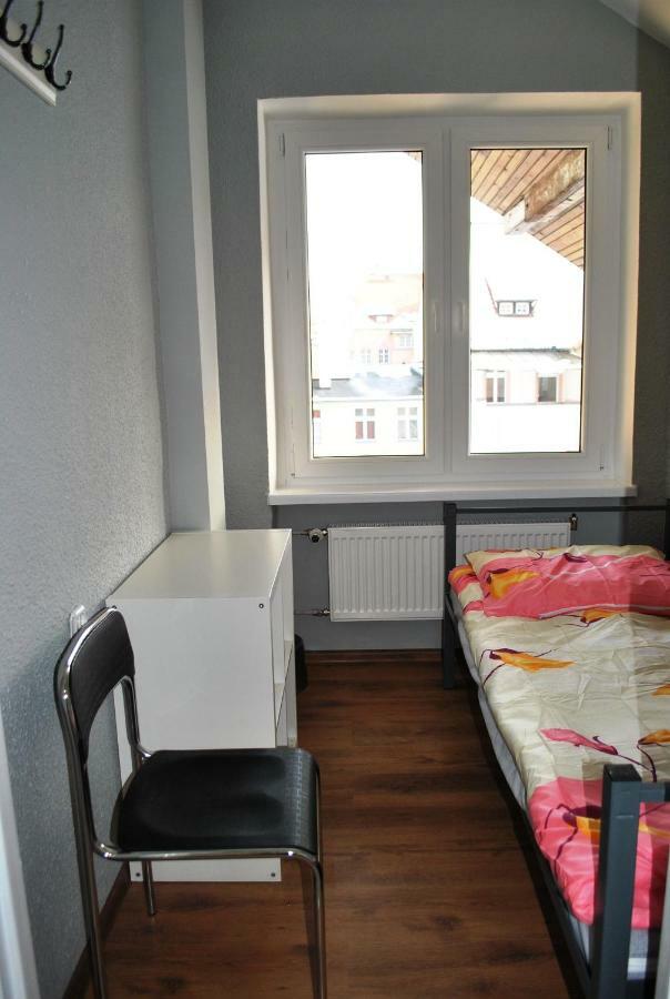 Hostel Pod Topolami เจโลนากูรา ภายนอก รูปภาพ