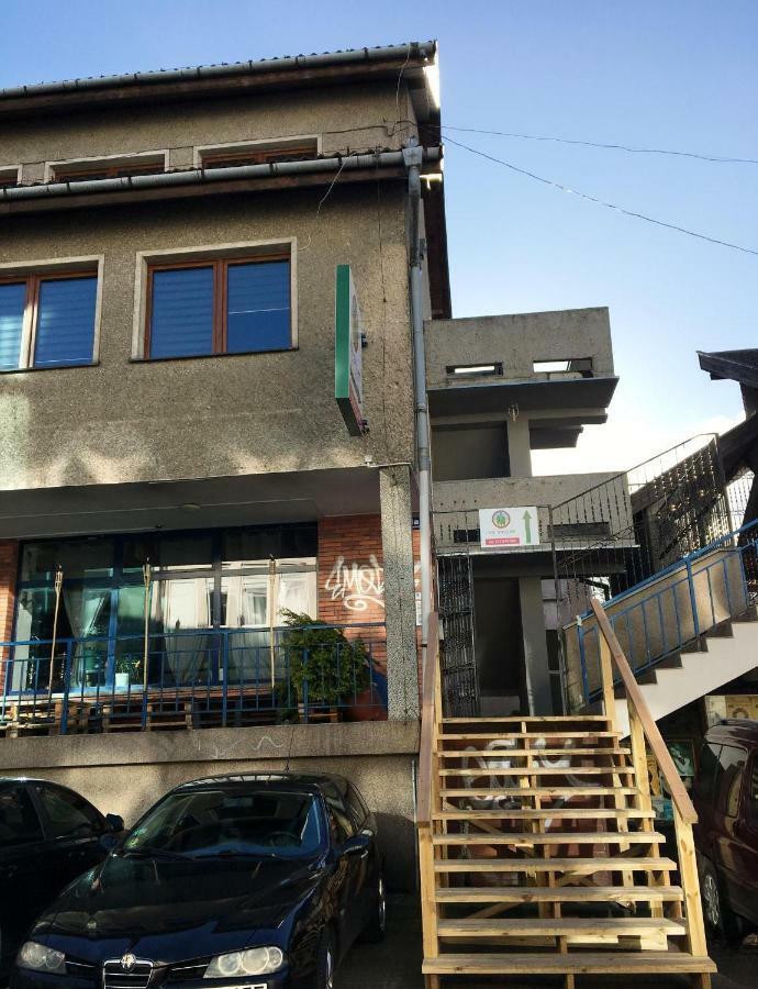Hostel Pod Topolami เจโลนากูรา ภายนอก รูปภาพ